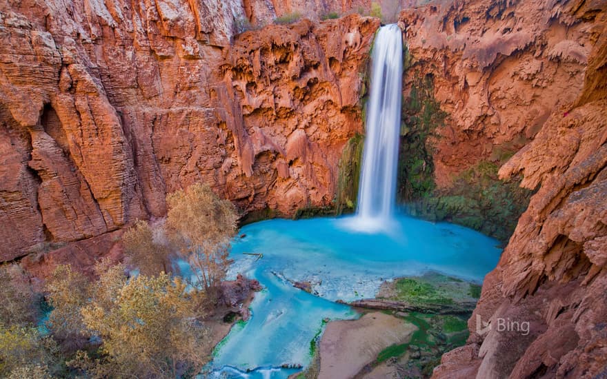 Mooney Falls in Havasu Canyon, Arizona