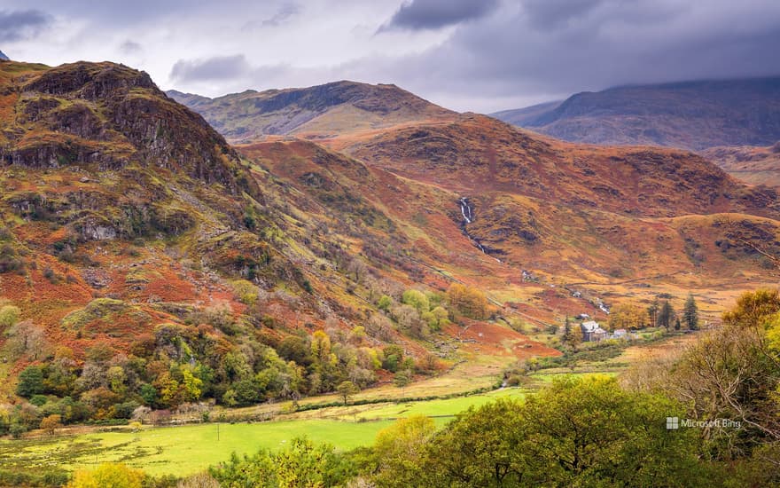 Nant Gwynant valley, Snowdonia National Park, Gwynedd.